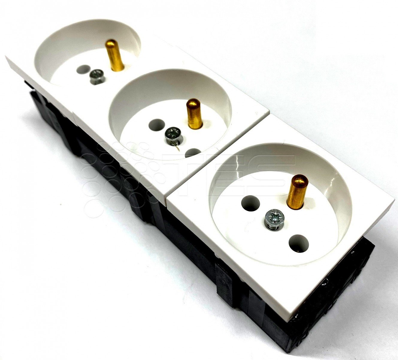 Ebox Jack 3×2P+T White Passage