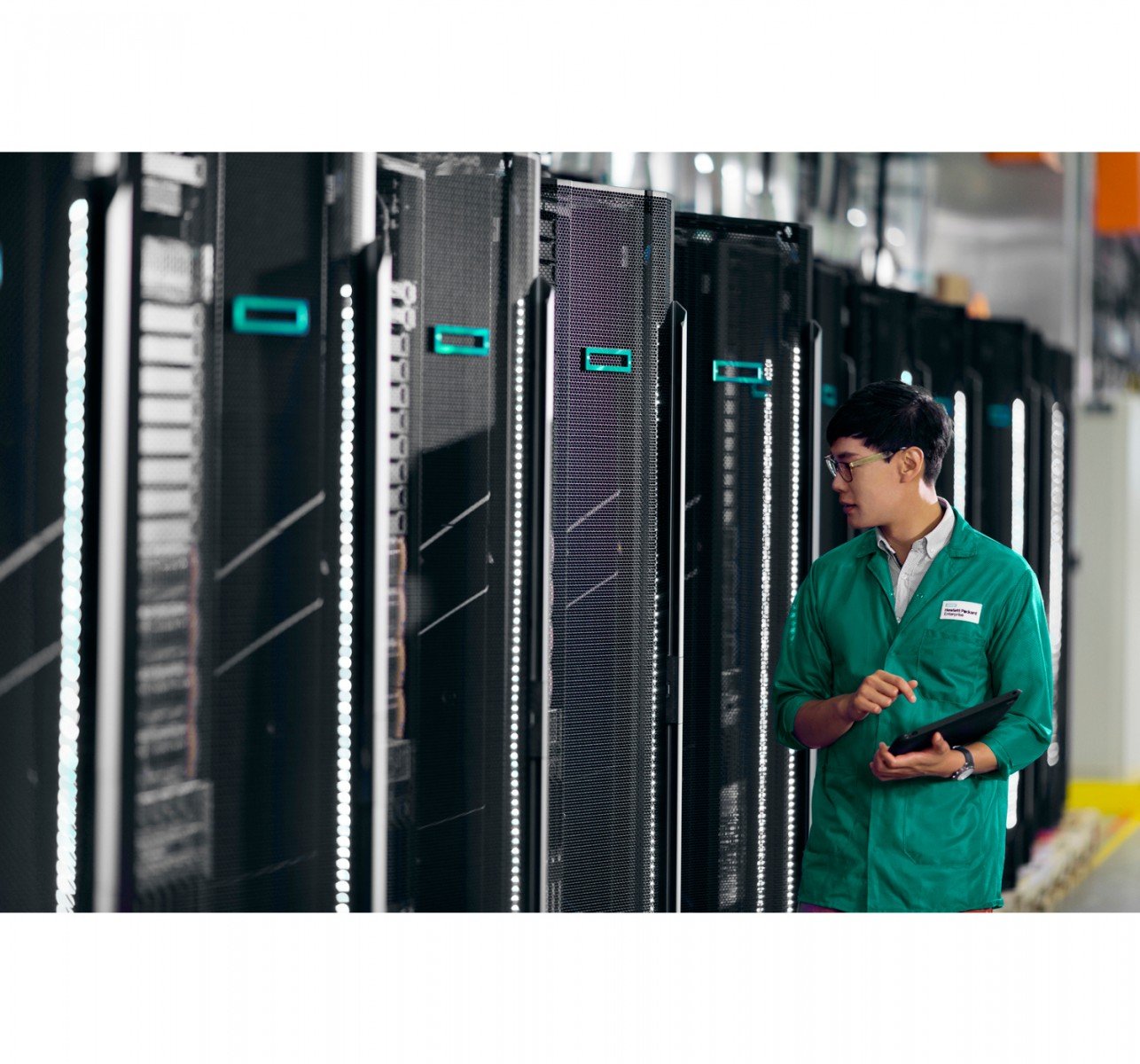 HPE DL360 Gen11 8SFF PCIe Cbl Kit